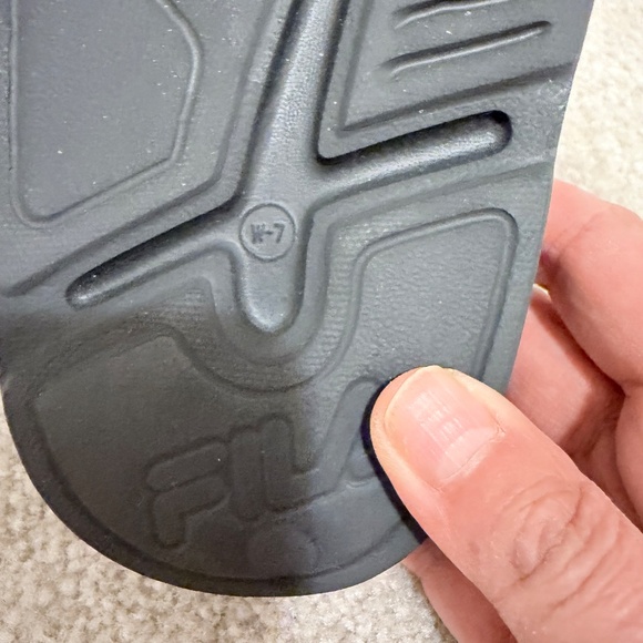 FILA Womens Slides - Picture 3 of 3